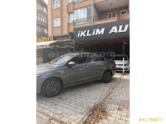 İKLİM AUTO.DAN DÜŞÜK KİLOMETRE AİLE ARACI