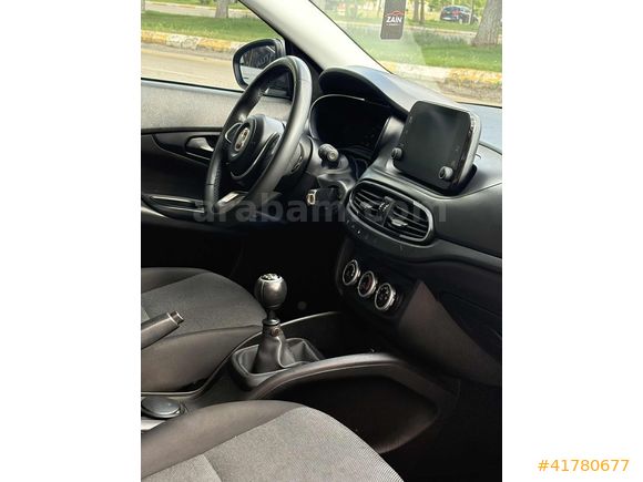 İKLİM AUTO.DAN DÜŞÜK KİLOMETRE AİLE ARACI