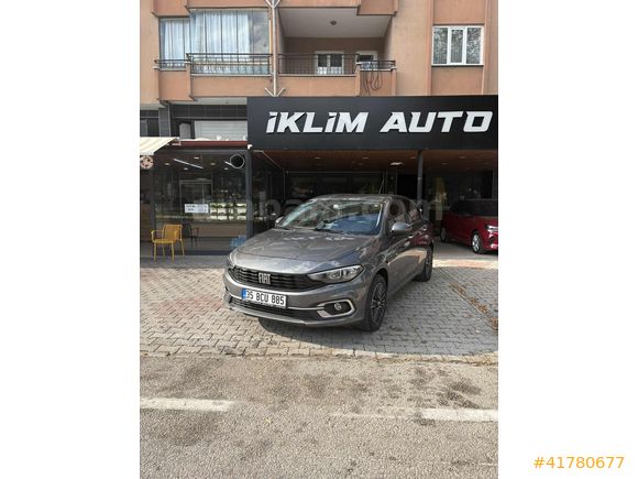 İKLİM AUTO.DAN DÜŞÜK KİLOMETRE AİLE ARACI