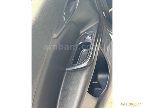İKLİM AUTO.DAN DÜŞÜK KİLOMETRE AİLE ARACI