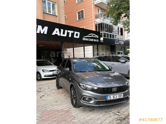 İKLİM AUTO.DAN DÜŞÜK KİLOMETRE AİLE ARACI