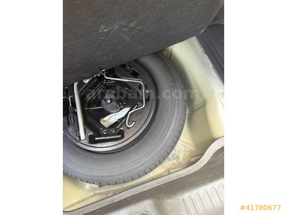 İKLİM AUTO.DAN DÜŞÜK KİLOMETRE AİLE ARACI