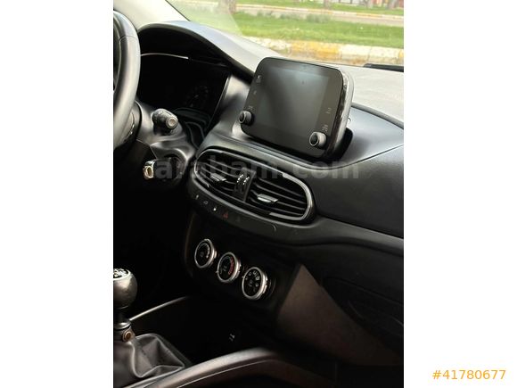 İKLİM AUTO.DAN DÜŞÜK KİLOMETRE AİLE ARACI