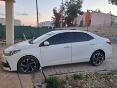 Sahibinden Hatasız Boyasız Toyota Corolla 1.6 Premium 50.Yıl 2017 Model 63.500 km Beyaz