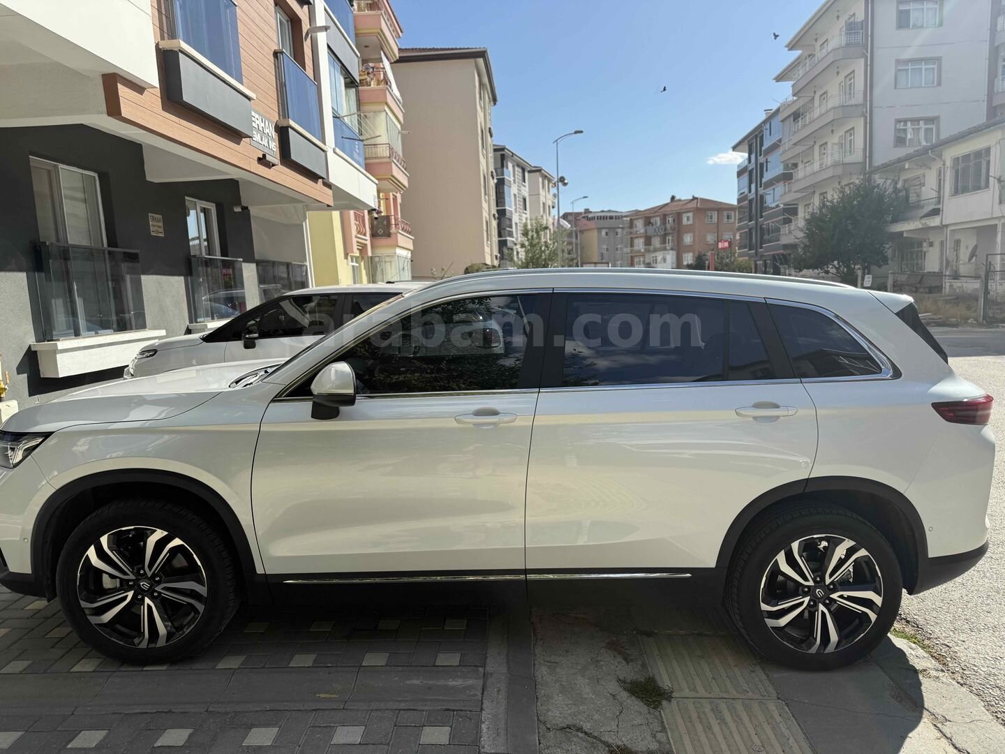 Sahibinden Skywell ET5 Premium 2022 Model Ankara 52.500 km Beyaz 3