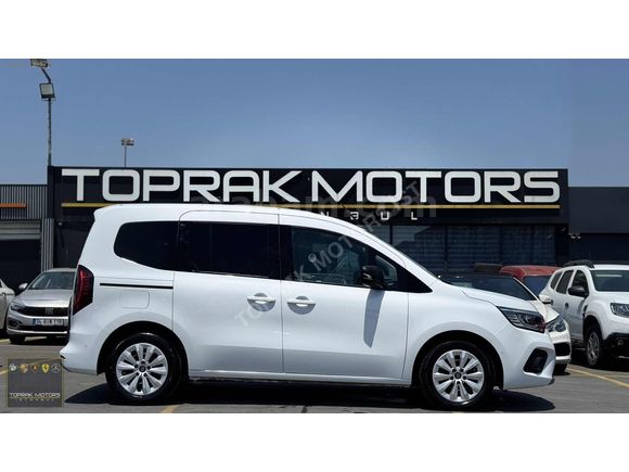 TOPRAK MOTORS İSTANBUL'DAN 2025 KANGOO MULTIX TECHNO 1.5 BLUEDCI