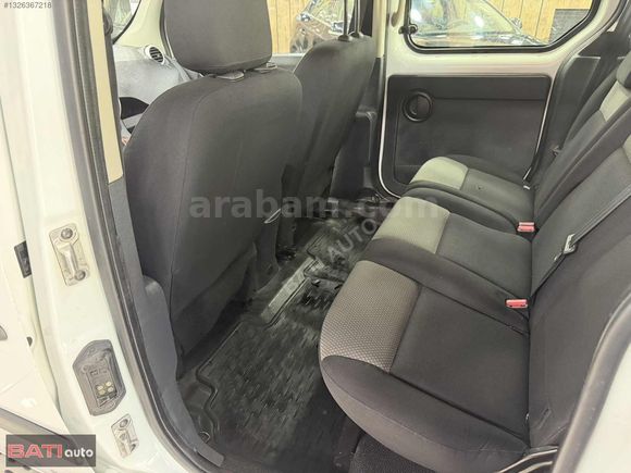 2017 DÜŞÜK KM HATASIZ KLİMALI KANGOO MULTİX JOY