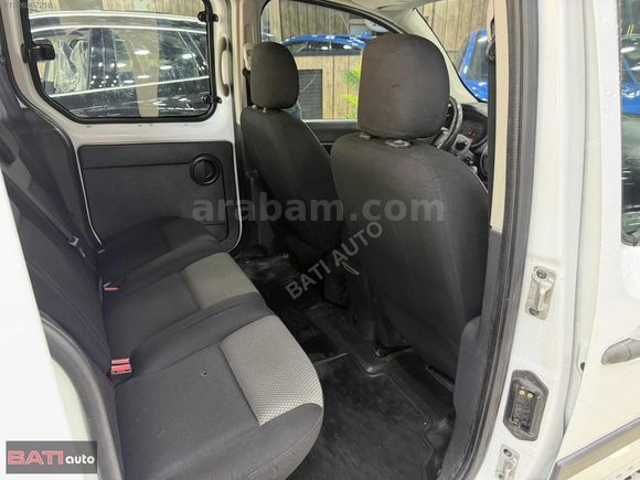 2017 DÜŞÜK KM HATASIZ KLİMALI KANGOO MULTİX JOY