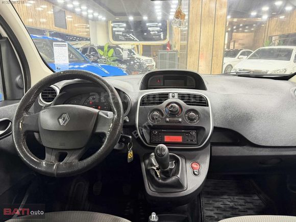 2017 DÜŞÜK KM HATASIZ KLİMALI KANGOO MULTİX JOY