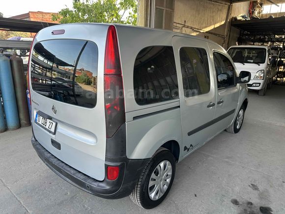 Sahibinden Renault Kangoo Multix 1.5 dCi Authentique 2012 Model 