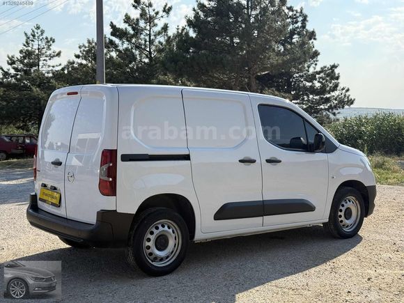2023 MODEL 63.300 KM OPEL COMBO CARGO EDİTİON 1.5 HATASIZ %20