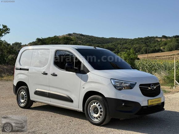 2023 MODEL 63.300 KM OPEL COMBO CARGO EDİTİON 1.5 HATASIZ %20