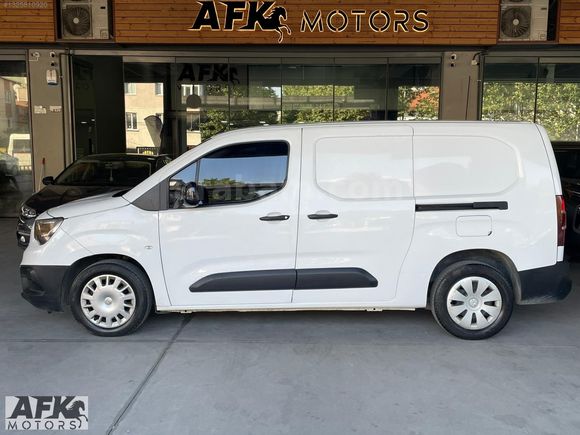 AFK'dan OPEL COMBO - TAMAMINA KREDİ-SENET-K.KARTINA TAKSİT