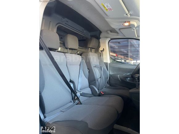 AFK'dan OPEL COMBO - TAMAMINA KREDİ-SENET-K.KARTINA TAKSİT