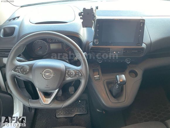 AFK'dan OPEL COMBO - TAMAMINA KREDİ-SENET-K.KARTINA TAKSİT