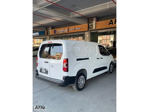 AFK'dan OPEL COMBO - TAMAMINA KREDİ-SENET-K.KARTINA TAKSİT