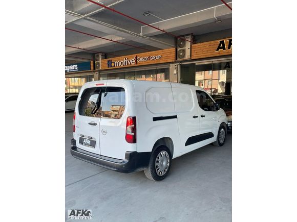 AFK'dan OPEL COMBO - TAMAMINA KREDİ-SENET-K.KARTINA TAKSİT