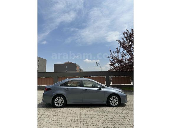 Sahibinden Toyota Corolla 1.5 Dream 2021 Model 