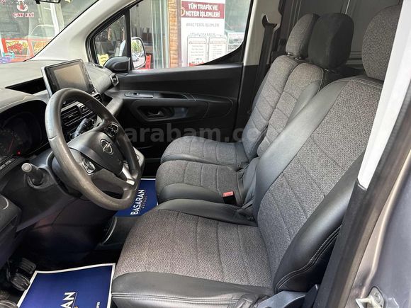 2021 COMBO CARGO ELEGANCE XL HATASIZ BOYASIZ 177.000 KM