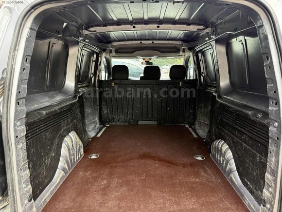 2021 COMBO CARGO ELEGANCE XL HATASIZ BOYASIZ 177.000 KM