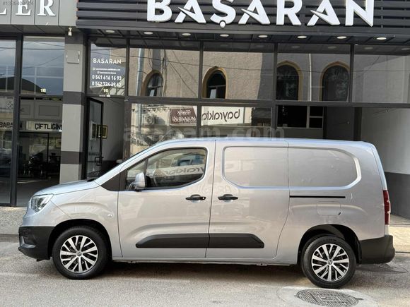 2021 COMBO CARGO ELEGANCE XL HATASIZ BOYASIZ 177.000 KM