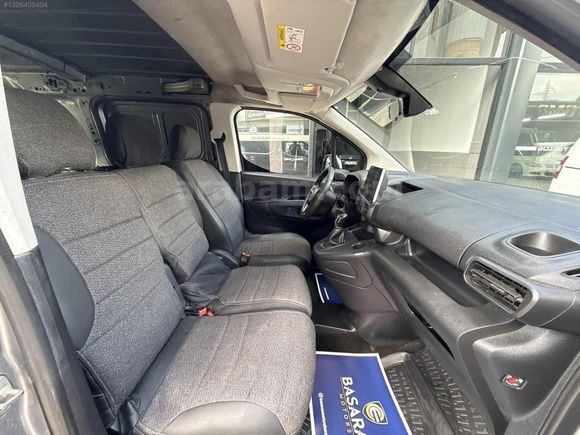 2021 COMBO CARGO ELEGANCE XL HATASIZ BOYASIZ 177.000 KM