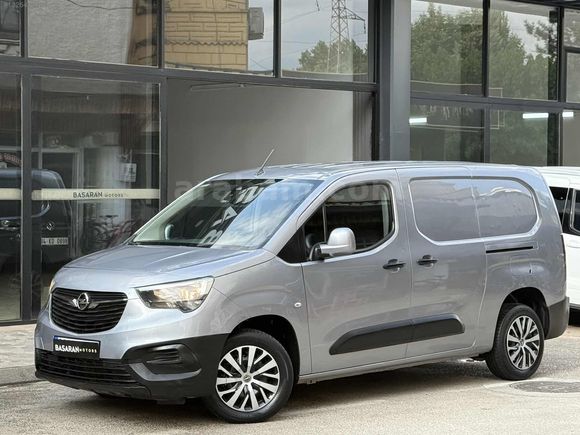 2021 COMBO CARGO ELEGANCE XL HATASIZ BOYASIZ 177.000 KM