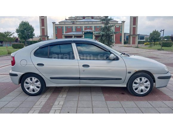 2001 Megane 1.6 16V Expression Klimalı Fırsat Aracı