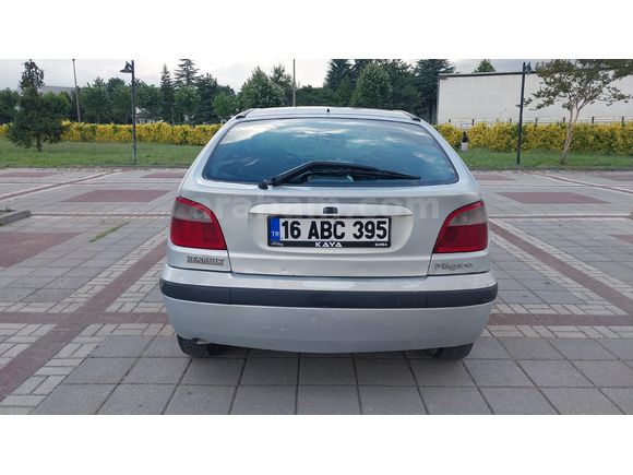 2001 Megane 1.6 16V Expression Klimalı Fırsat Aracı