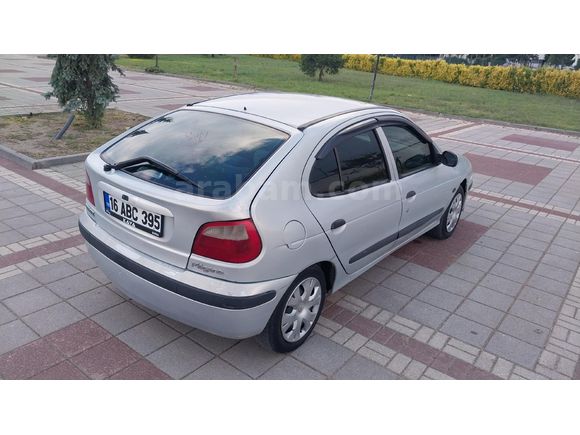2001 Megane 1.6 16V Expression Klimalı Fırsat Aracı