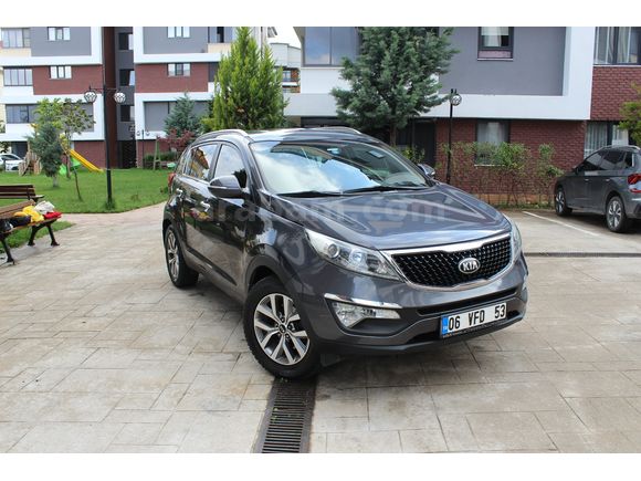 Sahibinden DEĞİŞENSİZ BOYASIZ TRAMERSİZ Kia Sportage 1.6 GDI Comfort 2015 Model