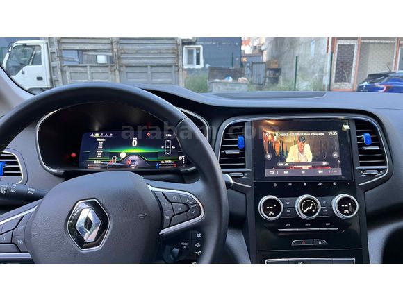 Sahibinden Renault Megane 1.3 TCe Touch 2025 Model 
