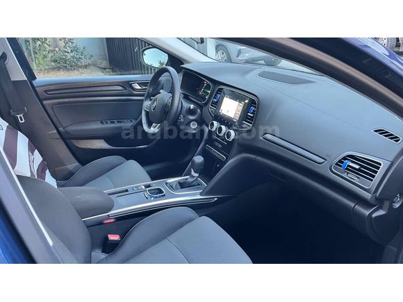 Sahibinden Renault Megane 1.3 TCe Touch 2025 Model 