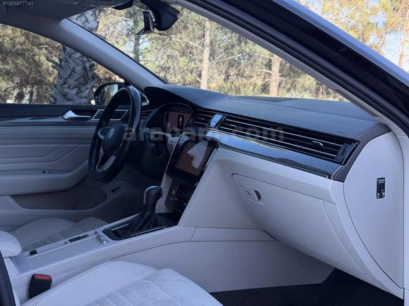 RELAX GALERİ / VW PASSAT ELENGANCE HATASIZ BOYASIZ 2020