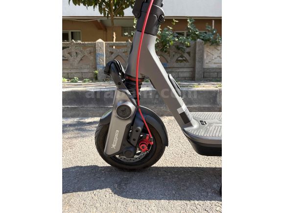 Segway F3 Pro Elektrikli Scooter 