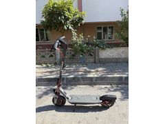 Segway F3 Pro Elektrikli Scooter 