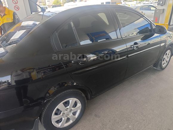 Sahibinden Hyundai Accent Era 1.4 Select 2008 Model  160.000 km Siyah