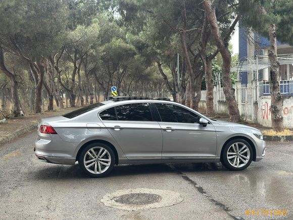 PASSAT 1.5TSİ/YENİ LOGO/CAM TAVAN/ÇİFT NAVİ/GERİ GÖRÜŞ