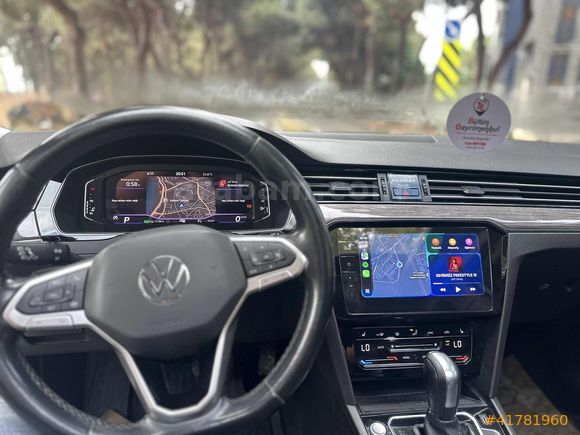 PASSAT 1.5TSİ/YENİ LOGO/CAM TAVAN/ÇİFT NAVİ/GERİ GÖRÜŞ