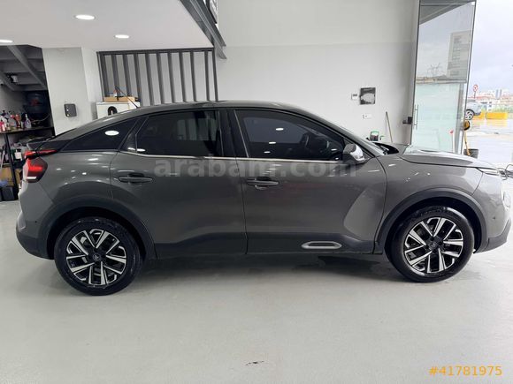 2022m 44000KM DEĞİŞENSİZ C4 1.2 Puretech Shine EAT8