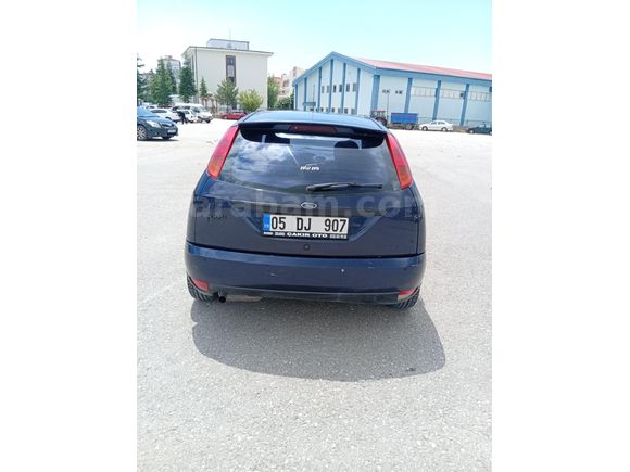 Sahibinden Ford Focus 1.6 Ambiente 2000 Model  345.000 km Lacivert