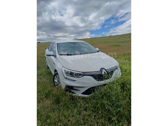 Sahibinden Renault Megane 1.3 TCe Joy 2022 Model 