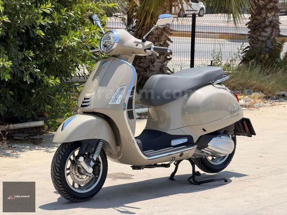 BOYASIZ 2025 ÇIKIŞLI VESPA GTS 250