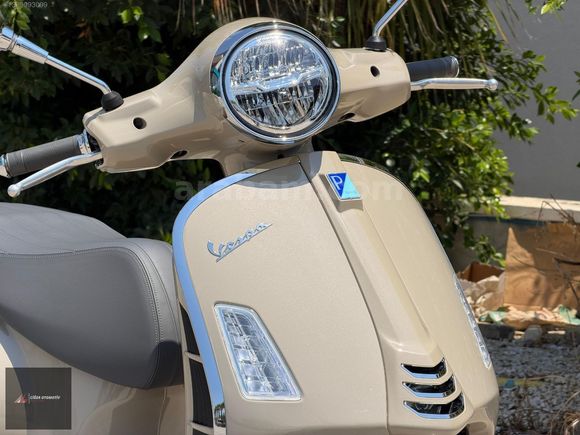 BOYASIZ 2025 ÇIKIŞLI VESPA GTS 250