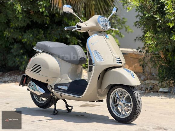 BOYASIZ 2025 ÇIKIŞLI VESPA GTS 250