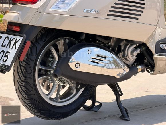 BOYASIZ 2025 ÇIKIŞLI VESPA GTS 250