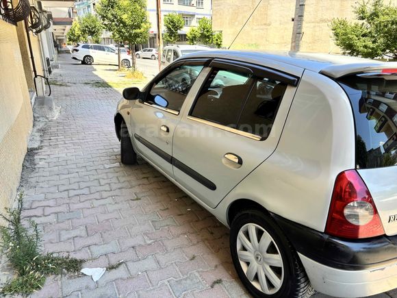 SAHİBİNDEN SATILIK TEMİZ CLIO 