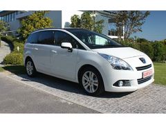 SADECE 150 BİNDE CAM TAVAN OTOMATİK VİTES FULL DOLU 5008 DİZEL BEYAZ