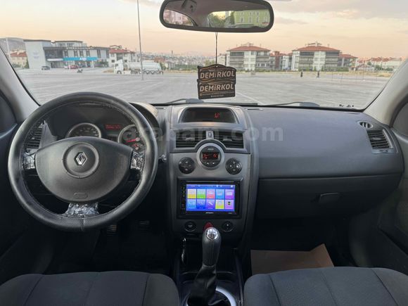 MEGANE İİ 1.5dCi DYNAMİQUE +BAKIMLI+MULTİMEDYA+KUSURSUZ TEMİZLİKTE