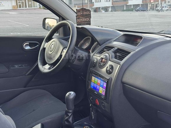 MEGANE İİ 1.5dCi DYNAMİQUE +BAKIMLI+MULTİMEDYA+KUSURSUZ TEMİZLİKTE